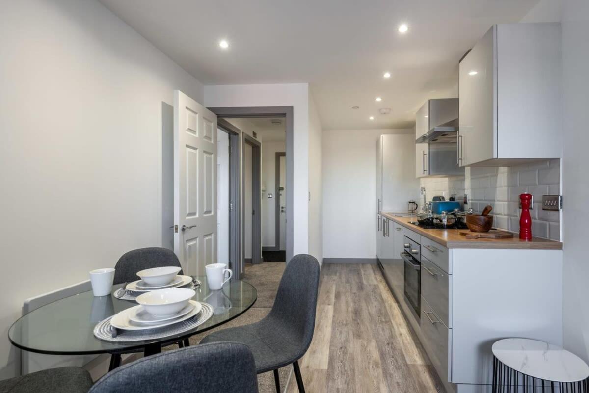 Contemporary 1 Bedroom Apartment In Central Hull Kingston upon Hull Ngoại thất bức ảnh