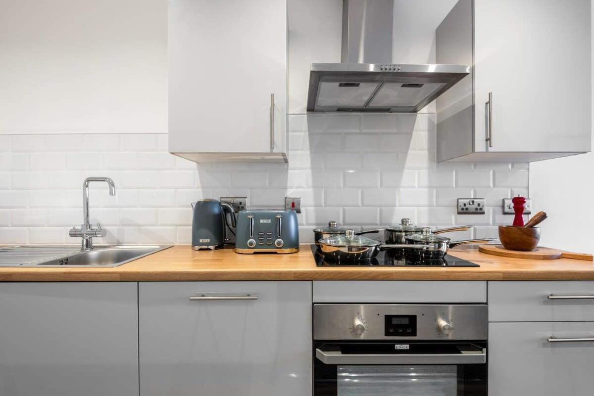 Contemporary 1 Bedroom Apartment In Central Hull Kingston upon Hull Ngoại thất bức ảnh