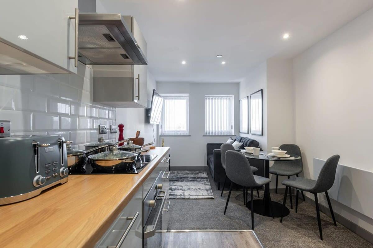 Contemporary 1 Bedroom Apartment In Central Hull Kingston upon Hull Ngoại thất bức ảnh